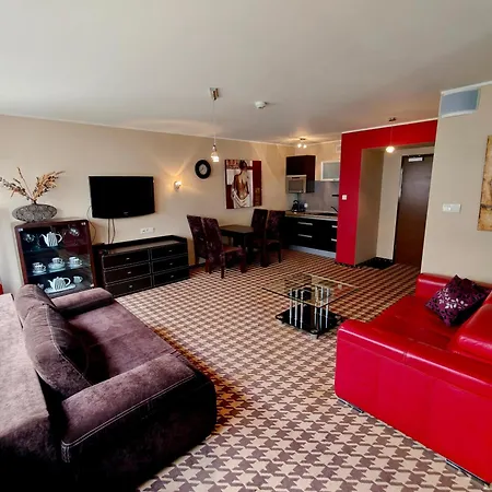 Z Aneksem W Blisko Plazy, Z Garazem * Колобжег