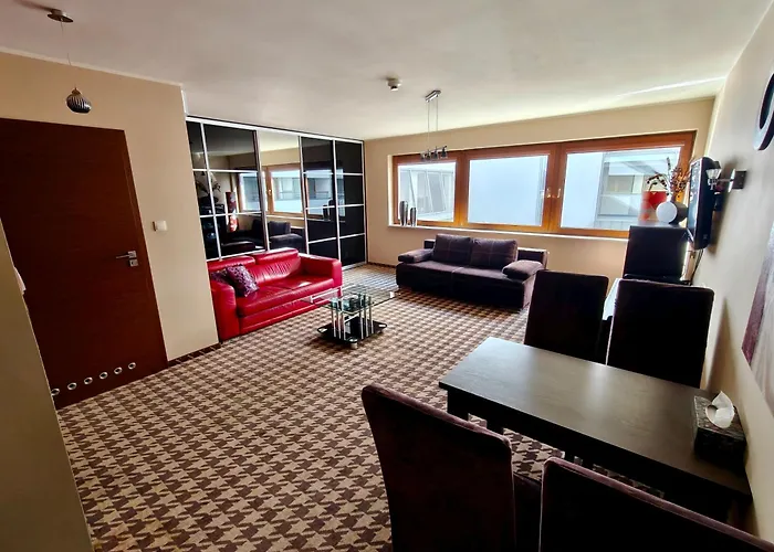 Z Aneksem W Blisko Plazy, Z Garazem * Колобжег